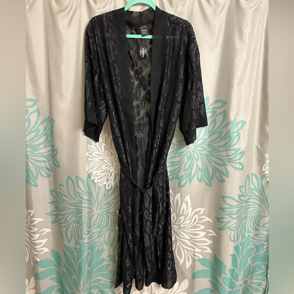 One Size Sheer Express Black & Silver Cheetah Robe